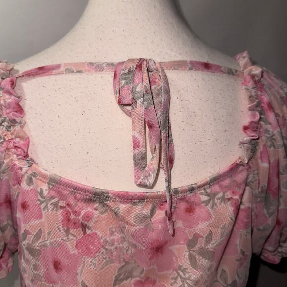 Madden NYC Floral Print Puff Sleeve Crop Top women’s size large - Picture 5 of 8